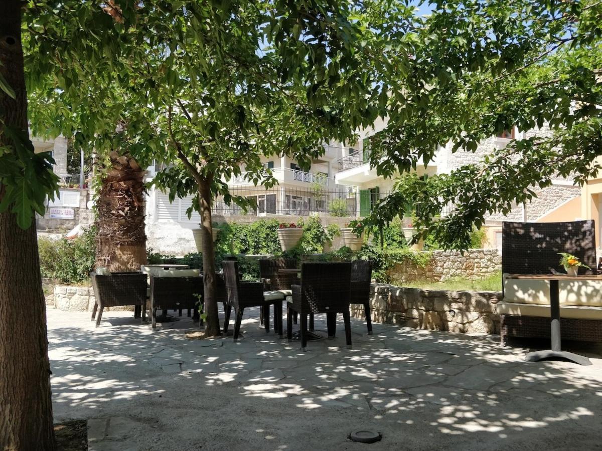 Sivilla Studios Afytos Exterior photo